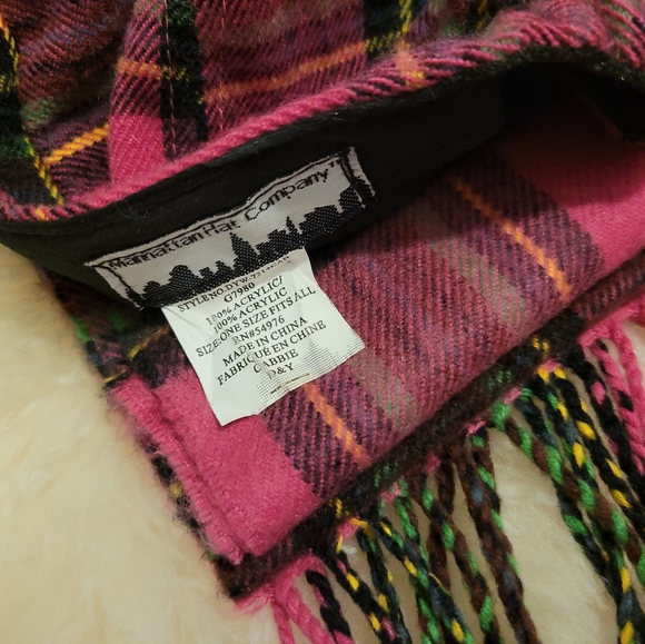 FREE Add on✨️ Set of Vintage plaid scarf Newsboy hat - Picture 3 of 3